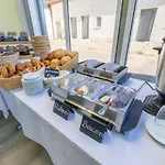 לינה וארוחת בוקר Gaestehaus Kleeberger