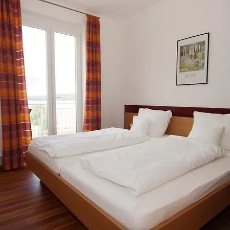Bed & Breakfast Gaestehaus Kleeberger