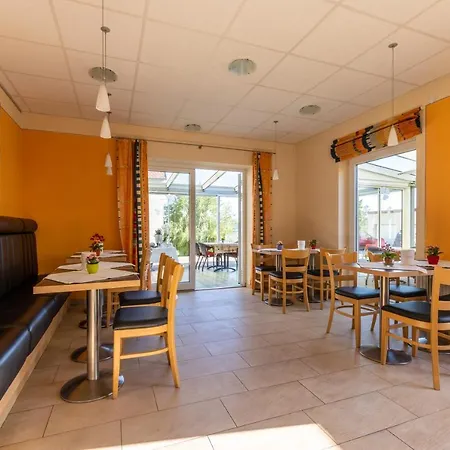 Gaestehaus Kleeberger Bed & Breakfast