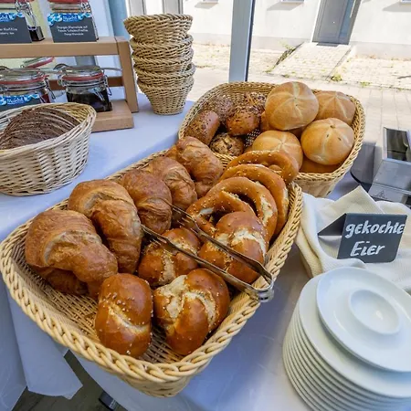 Bed & Breakfast Gaestehaus Kleeberger