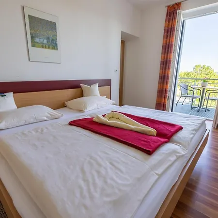 Gaestehaus Kleeberger Bed & Breakfast Pleinfeld