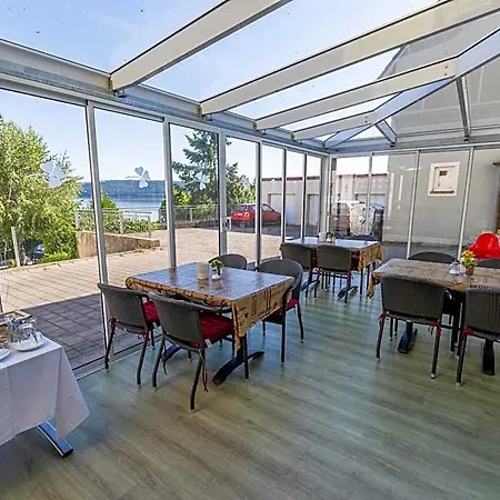 Bed & Breakfast Gaestehaus Kleeberger