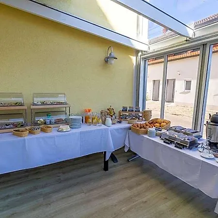 Gaestehaus Kleeberger Bed & Breakfast Pleinfeld