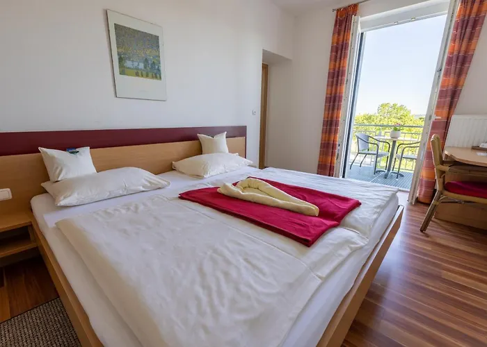 Gaestehaus Kleeberger B&B 플라인펠트